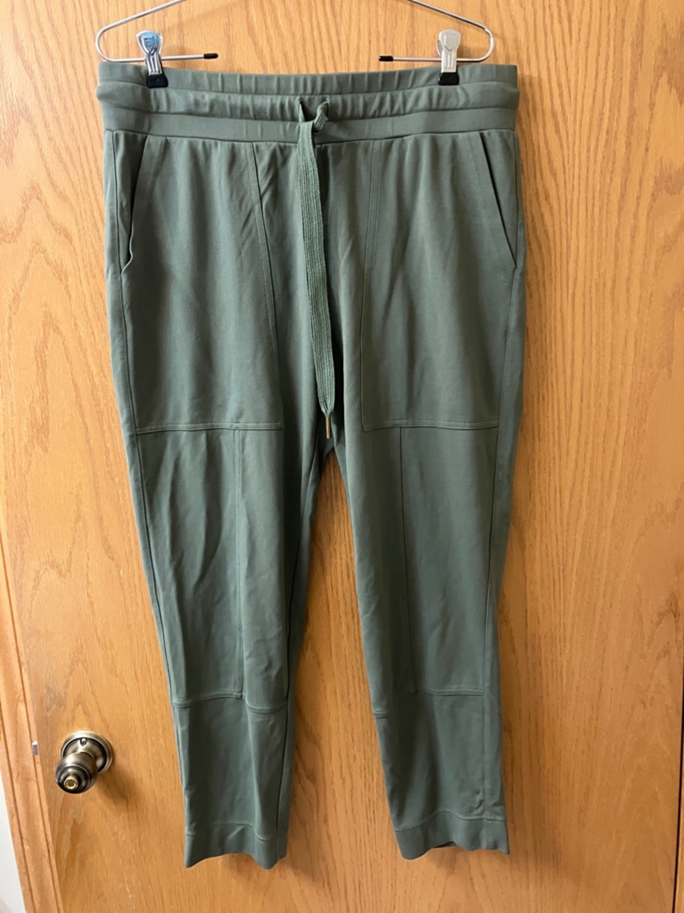 Cabi Everyday Lounger Pant in Olive Green - Size Medium